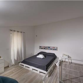 3 bedroom villa with jacuzzi, Castellammare del Golfo, sleeps 4-6